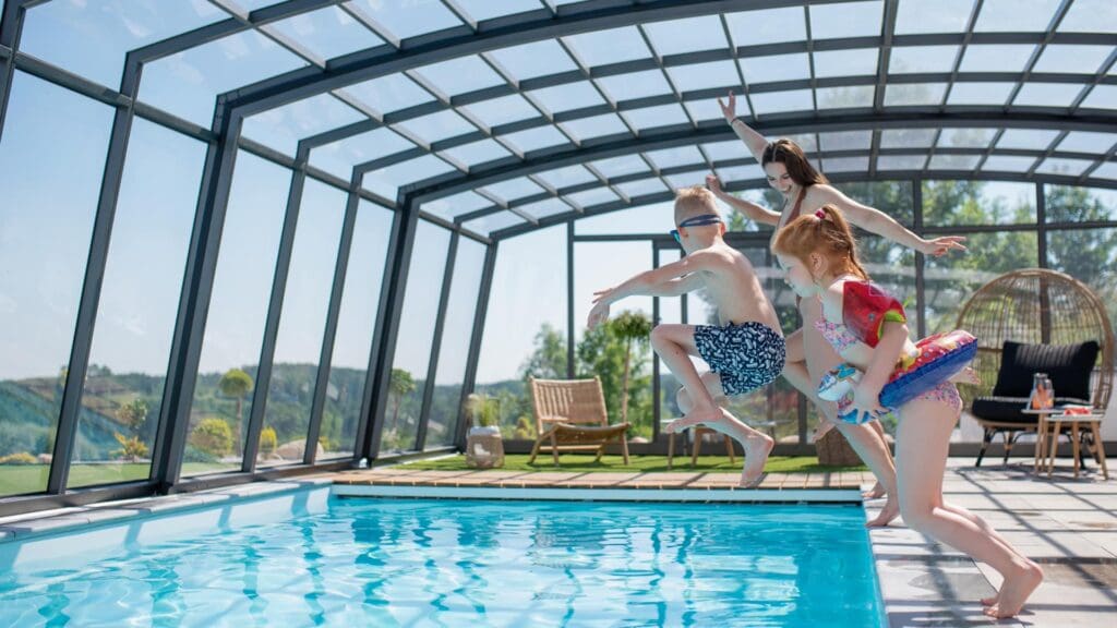 swimming pool enclosure