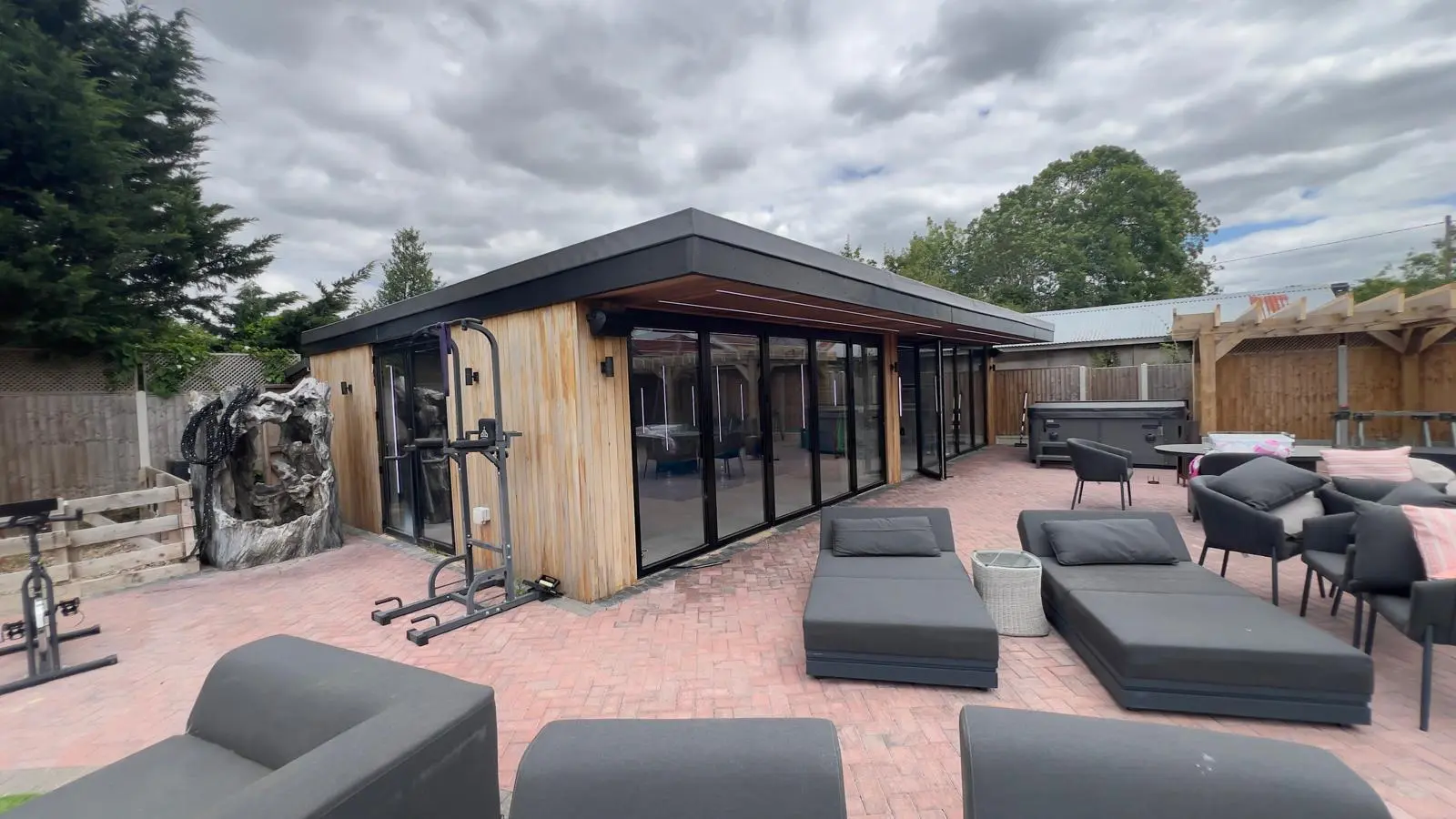 Garden Buildings